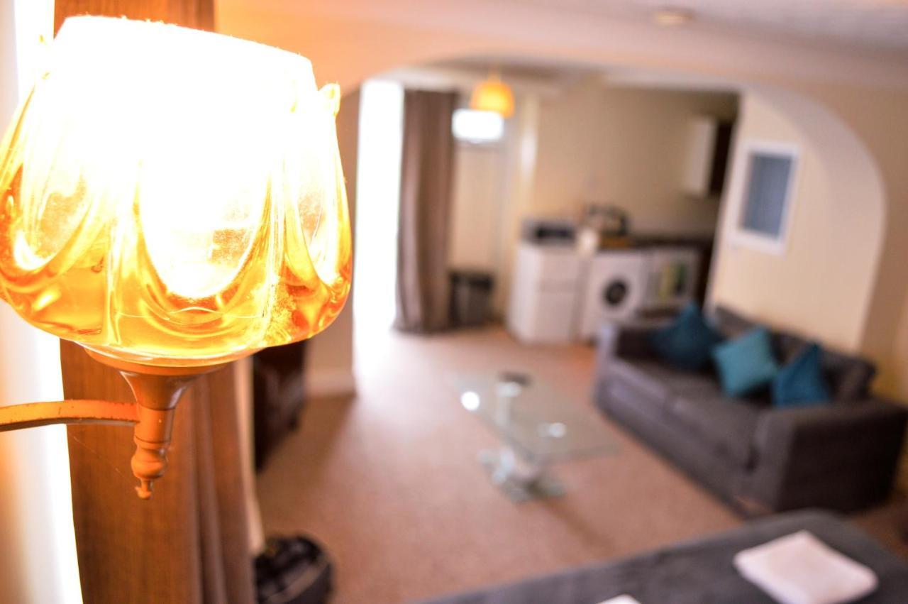 Orrell House Apartment ลิเวอร์พูล ภายนอก รูปภาพ
